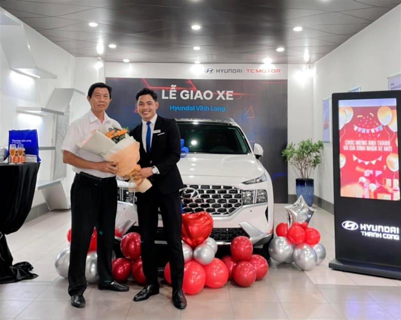 Giao xe cho Quý khách hàng